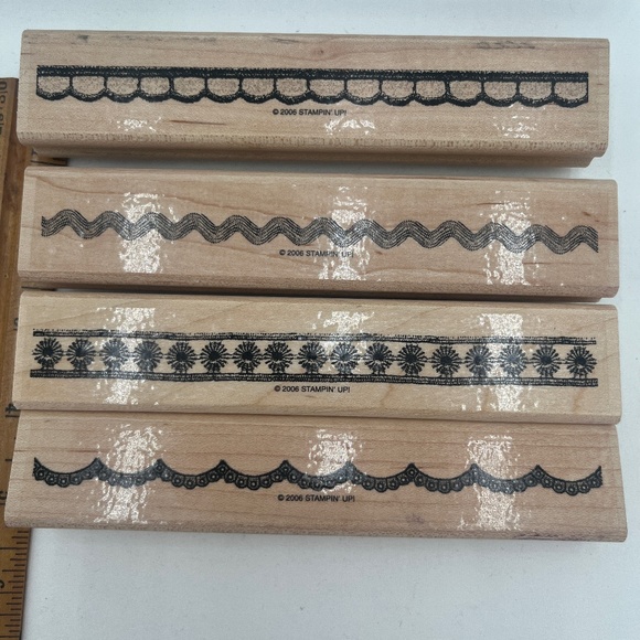 Stampin’ Up! Trimtastic - Set of 4 Lace Border Rubber Wood Mounted Stamps - Picture 1 of 4